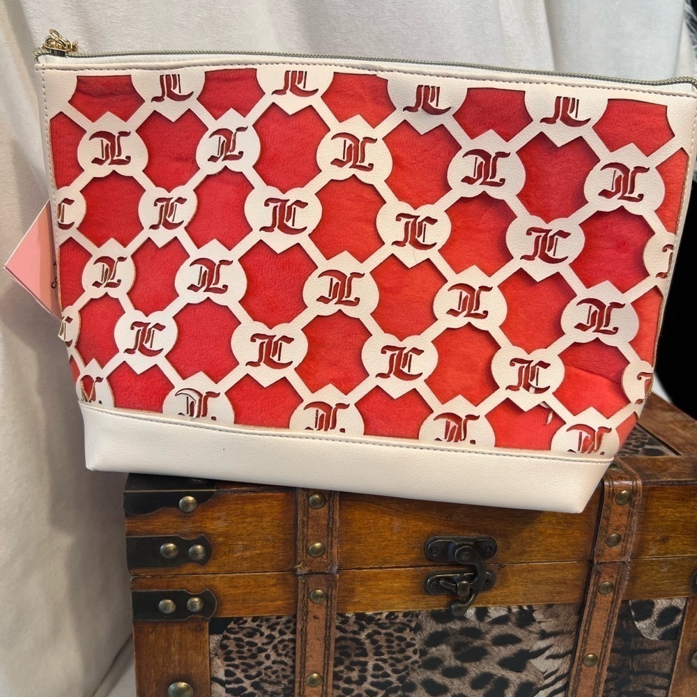 ❤️❤️JUICY COUTURE SUPER CUTE COSMETIC BAG & EMPTY TOILETRY BOTTLE❤️❤️NWT - Picture 4 of 9